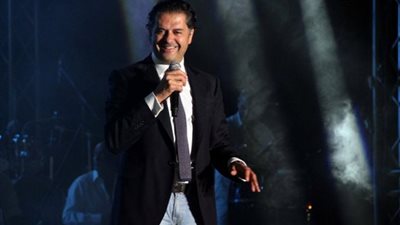 راغب علامة يشعل حفل القاهرة الجديدة بحضور محمد زيدان