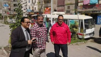 صور| وكيل صحة دمياط يتفقد سيارات المسح الطبى لعلاج فيروس سي