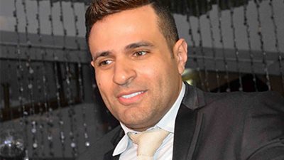 محمد نور يهنئ زوجته بعيد ميلادها