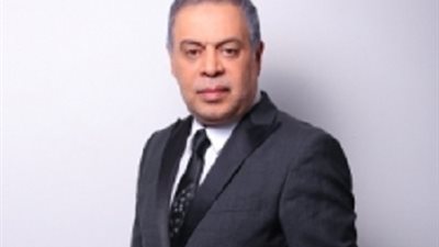 أشرف زكي لـ