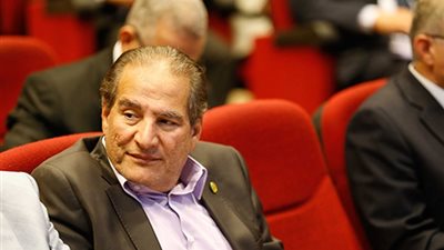 النائب محمد بدوي دسوقي يطالب الدولة بتسليم عربات مأكولات للشباب كفرصة عمل
