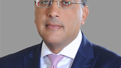 وزير الإسكان يصل شيكاغو لاستعراض الأمور الفنية لمشروع منطقة الأعمال المركزية بالعاصمة الإدارية