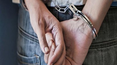 القبض على صيدلى يتاجر فى المواد المخدرة بالبساتين
