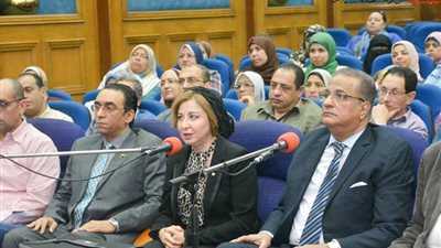 وزير التعليم يوجه بتنظيم ندوة بعنوان 