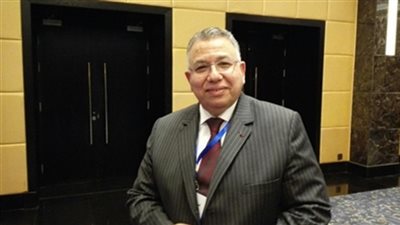 نقل السيد الشريف إلى المستشفى عقب إصابته بإرهاق شديد أثناء تلقيه عزاء زوجته
