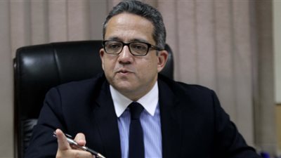 اليوم| وزير الآثار يتفقد متحف سوهاج الإقليمي