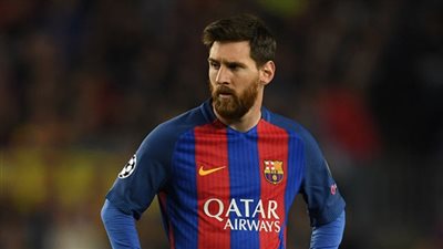 ميسي يعادل أهداف محمد صلاح في صراع الحذاء الذهبي