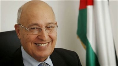 مستشار الرئيس الفلسطيني: مصر الوسيط الوحيد القادر على العمل اتجاه المصالحة الفلسطينية