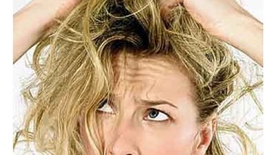 مع دخول الصيف..هذا القناع يخلصك من جفاف الشعر