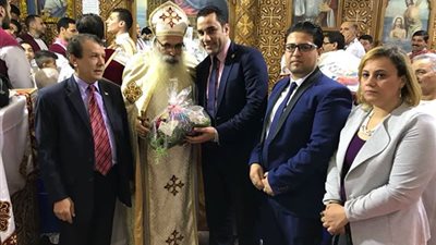 صور| النائب احمد علي يزور كنائس المرج للتهنئة بعيد القيامة المجيد 