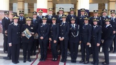 الشرطة النسائية تدعو المواطنين للاحتفال بـ 