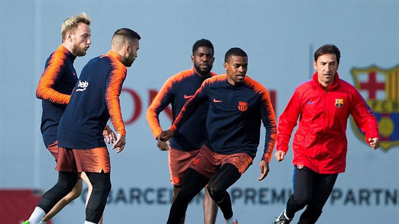لاعبو برشلونة