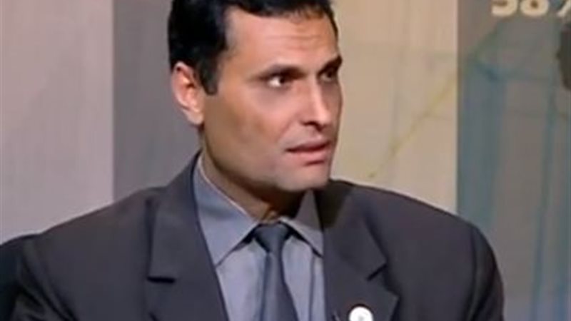  أيمن لطفى
