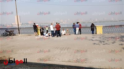 صور| كورنيش النيل يفتح ذراعيه لاستقبال الزوار احتفالا بعيد شم النسيم 2018