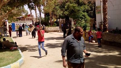 في شم النسيم 2018.. اقبال شديد من مواطني الوادي الجديد على الحدائق 
