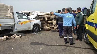 وفاة شخصين وإصابة آخرين على الطريق الصحراوي بالبحيرة 
