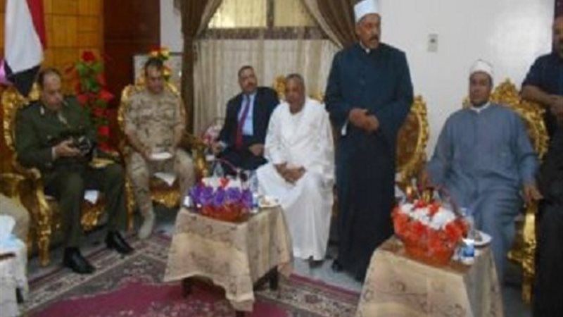 محافظ سوهاج ومدير