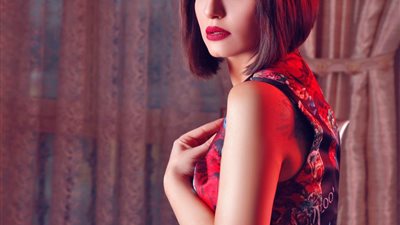 منة فضالي تحتفل بعيد الربيع في 