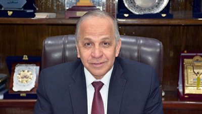 فيديو| محافظ القليوبية يتفقد حدائق القناطر الخيرية احتفالاً بشم النسيم 2018