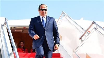 الرئيس السيسي.. أبى أن يترك مصر وشعبها.. وحرص على إعلاء شأنها.. وتمكن من لفت أنظار العالم لها
