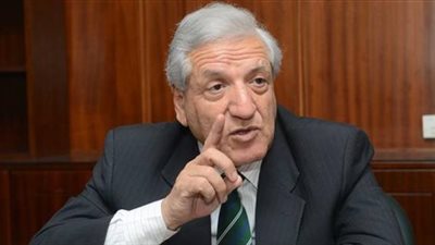فيديو| فخري الفقي: السيسي وضع مصر على بداية طريق الإصلاح الاقتصادي