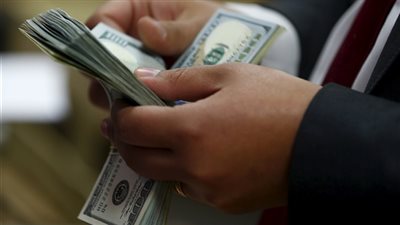 أسعار الدولار الثلاثاء.. ويسجل 17.68 جنيه بالبنوك 