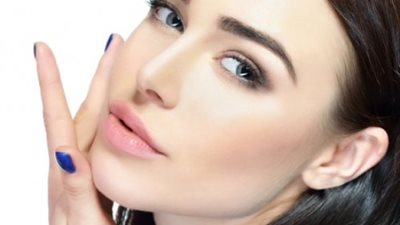 خطوات علاجية تخلصك من البثور السوداء العميقة