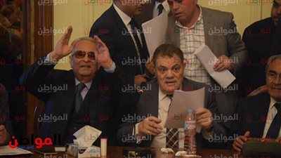 فيديو| السيد البدوى ينفعل على أحد الحضور أثناء استقالته   