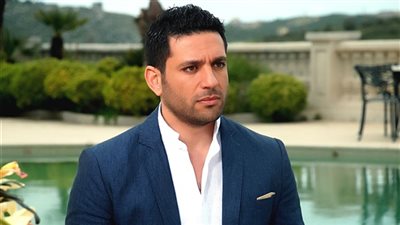 فيديو| حسن الرداد يستعرض مهاراته الكروية