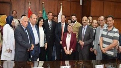 محافظ الدقهلية ورئيس جامعة المنوفية يزوران معهد الكبد القومى لتطور مستقبل البحث العلمى 