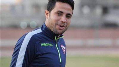 ثنائي الزمالك يخوضان تدريبات الجري حول الملعب