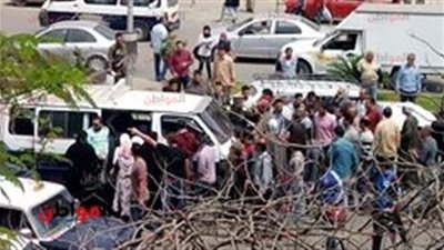 صور|سائق ميكروباص يصدم طالبة اثناء عبورها الطريق بطنطا