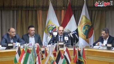 فيديو| رئيس الصحفيين العرب يطالب عبر بوابة المواطن بدعوى ضد إسرائيل في 