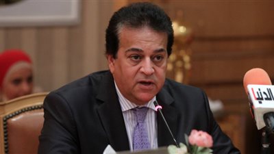 وزير التعليم العالي يعتمد نتيجة برنامج نيوتن 