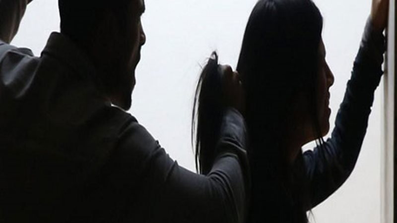مشاجرة بين رجل وزوجته