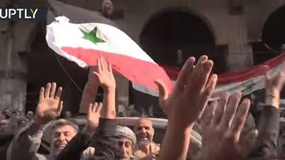 فيديو| فرحة سكان منطقة دوما بعد استعادة الجيش السوري لها