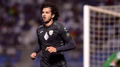 بركات أساسي وصالح على دكه البدلاء في مواجهة الفيصلى والشباب