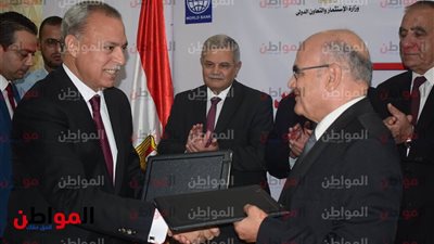 صور| القابضة لمياه الشرب توقع اتفاقية تنمية الصعيد بمحافظتي قنا وسوهاج