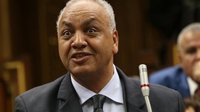 مصطفى بكري:  فينك يا شعبان يا عبد الرحيم لتعيد صياغة أغنيتك 