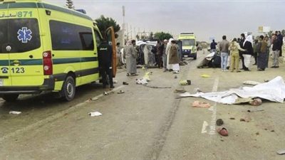 مصرع وإصابة 3 أشخاص فى حادث تصادم بطريق 