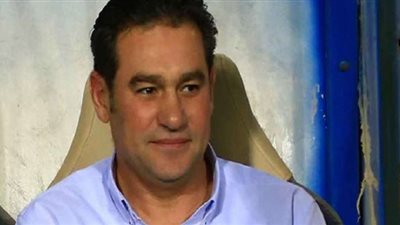 خالد جلال يعقد جلسة مع اللاعبين قبل نزول المران