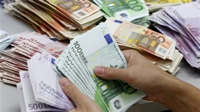 استقرار أسعار اليورو خلال التعاملات المسائية السبت 