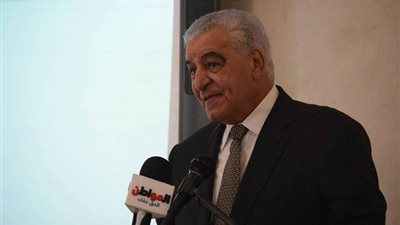 زاهي حواس لـ 