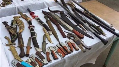 15 قطعة سلاح وأقراص مخدرة يوقعان عاطلان في قبضة أمن المنيا 