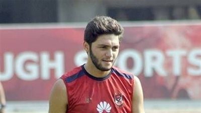 الأهلي يجدد عقد 