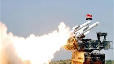 فيديو| عاجل.. الدفاع الجوى السورى يتصدى لهجوم صاروخى على قاعدة 