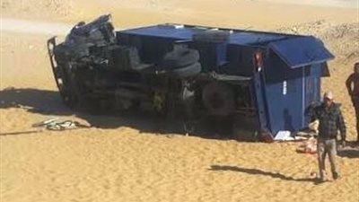 إصابة 4 مجندين في انقلاب سيارة شرطة بالوادى الجديد