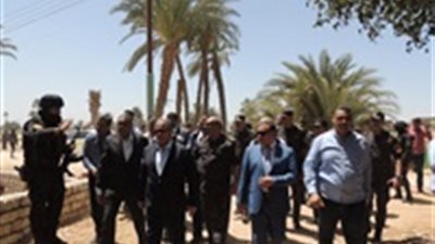 صور| الأمن العام يقود حملات أمنية على قرى سوهاج