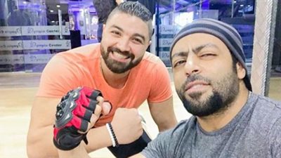 تامر عاشور من داخل 