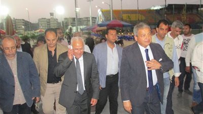 صور| جولة تفقدية لوزير الشباب ومحافظ بورسعيد بالمدينة الرياضة بحى الضواحى